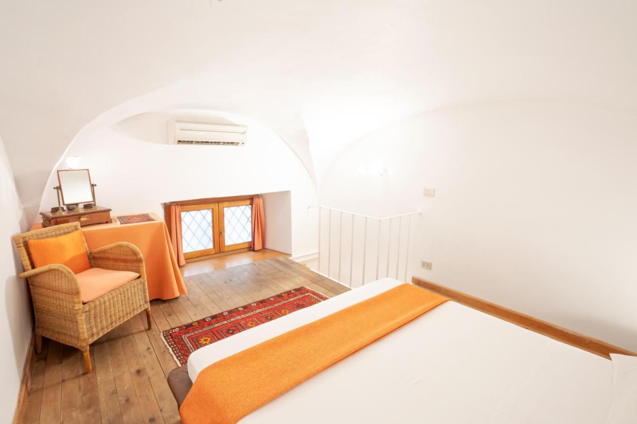 רומא Quiet And Cozy Trastevere Hideaway מראה חיצוני תמונה